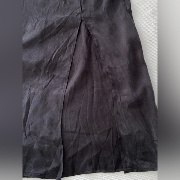 Women’s H&M black midi skirt with front slit size XL - Picture 9 of 16